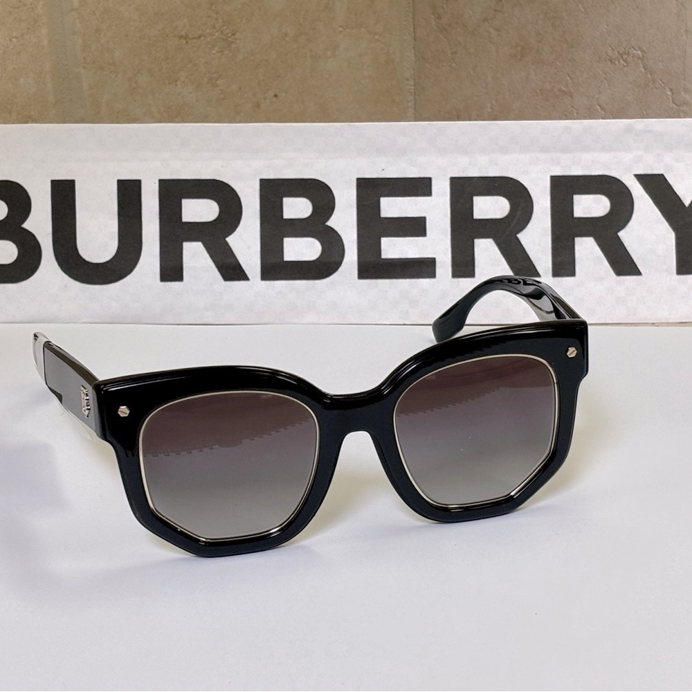 New Burberry BE4307 3001/8G Primrose Black Sunglasses. Geometric shape. - Picture 8 of 15